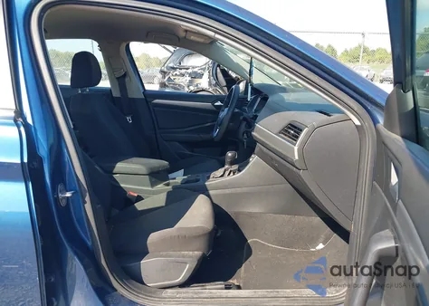 2019 Volkswagen Jetta 1.4T R-Line/1.4T S/1.4T Se z USA, uszkodzony, nr VIN 3VWC57BUXKM094005